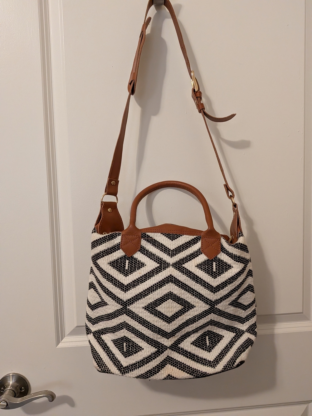 tribe alive Black & White Tote